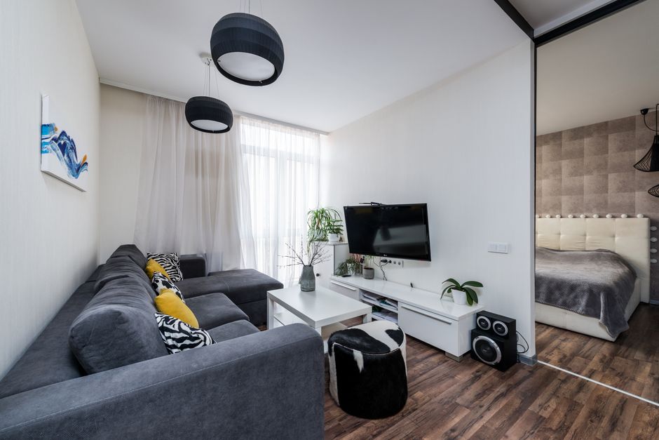 Vierkante kamer met strategische radiatorplaatsing. Vierkante kamer met strategische radiatorplaatsing.