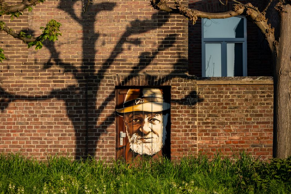 Wolkerige schapenwolkjes op canvas voor huiselijke sfeer. Wolkerige schapenwolkjes op canvas voor huiselijke sfeer.
